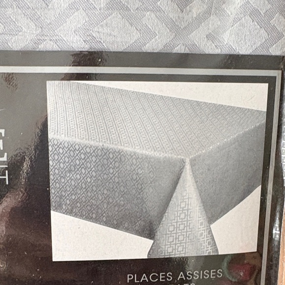 Ambiance Silver Patterned Tablecloth - Picture 3 of 3